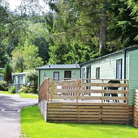 Country ניובי ברידג'